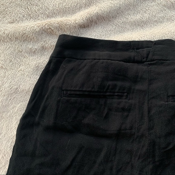 Le Château Black Viscose Short Shorts - Picture 8 of 9